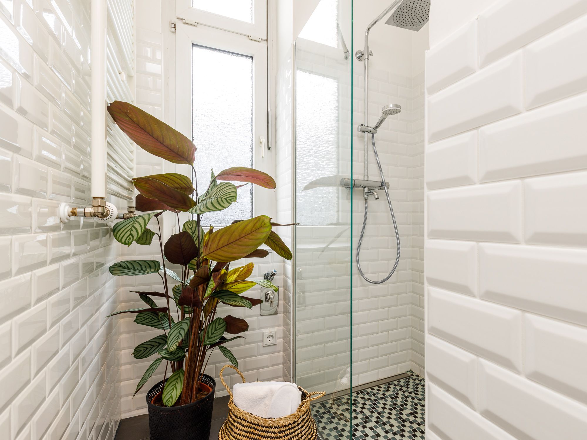 Ruhiges Apartment mit Balkon und Grünblick nahe Walther-Schreiber-Platz