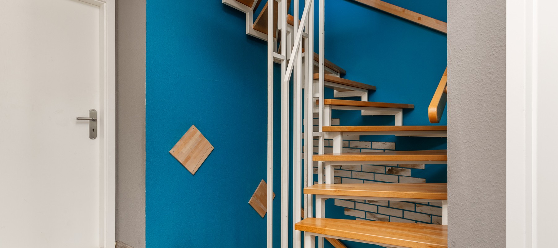 Wendeltreppe ins Obergeschoss Wendeltreppe ins Obergeschoss