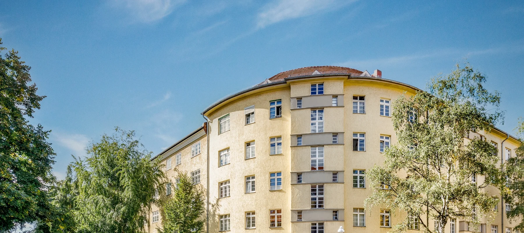 Individuelle Altbauwohnung mit historischem Flair in begehrter Lage nahe Schloss Charlottenburg