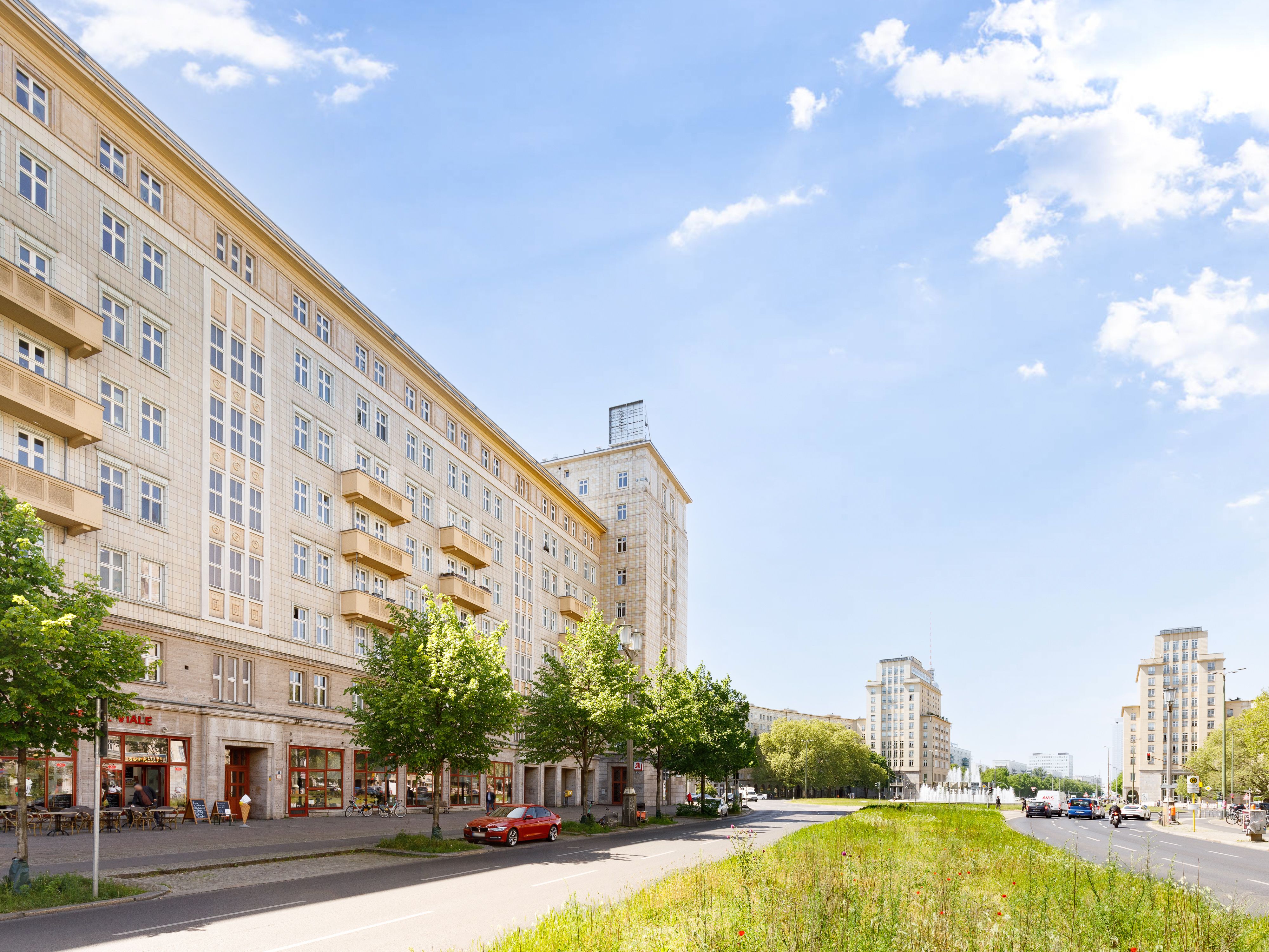 Historisches Bau-Denkmal entlang der Frankfurter Allee