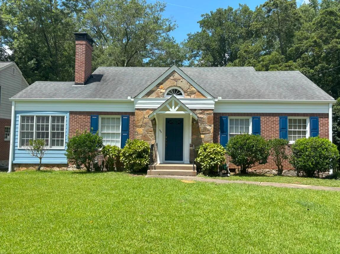 Blue siding with white trim in Sandy Springs by OVO Painting