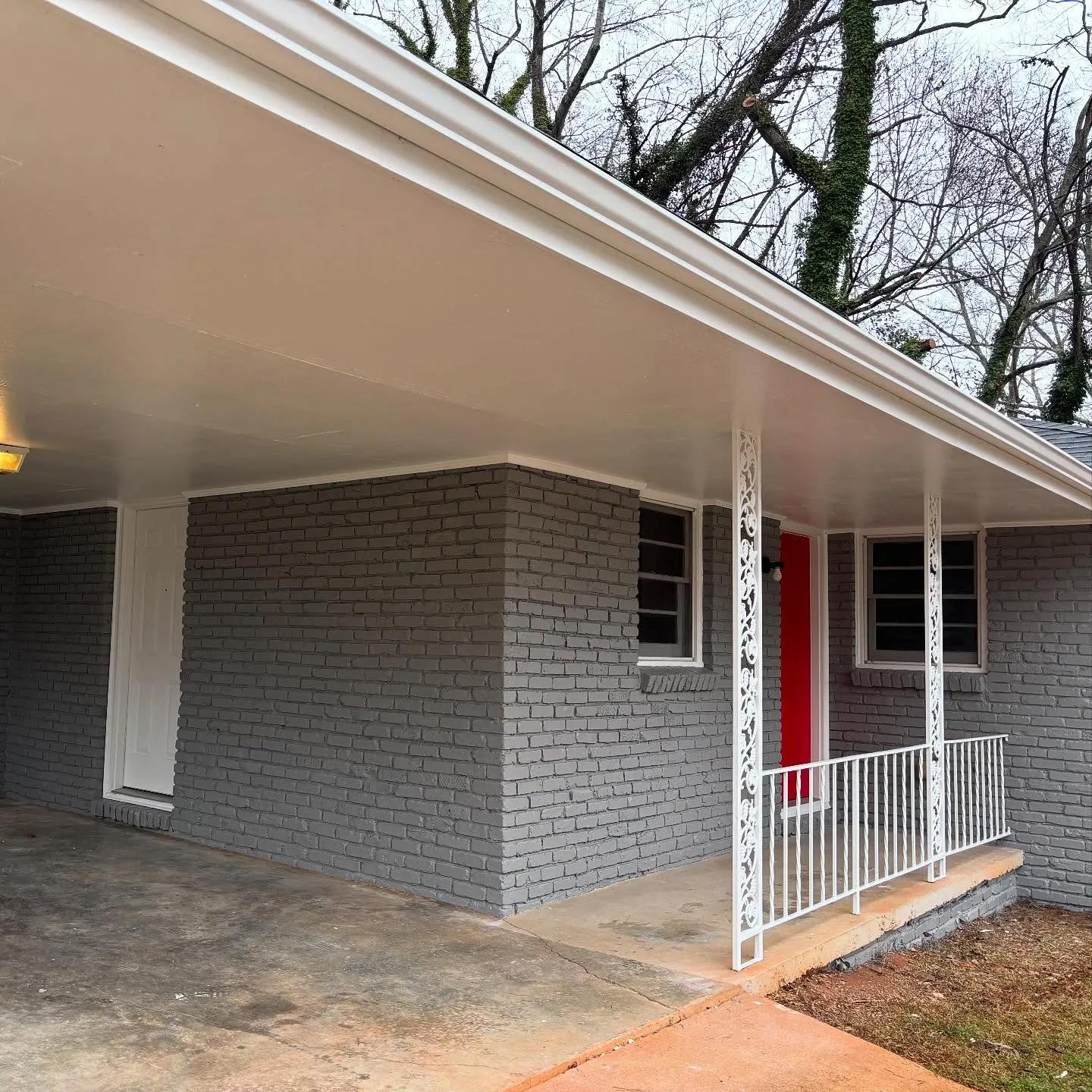Grey brick with white ceiling in Marietta by OVO Painting