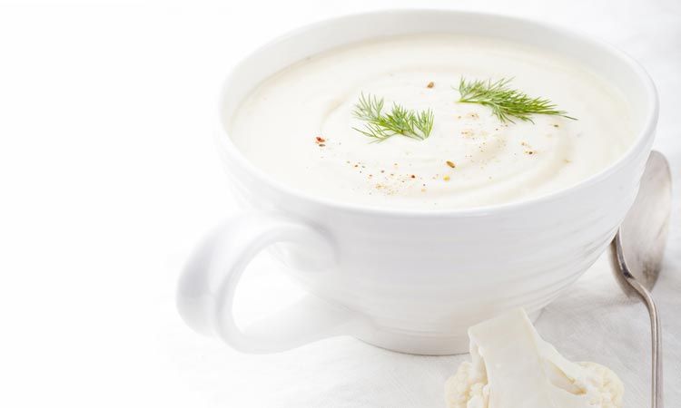Sopa de coliflor y papa