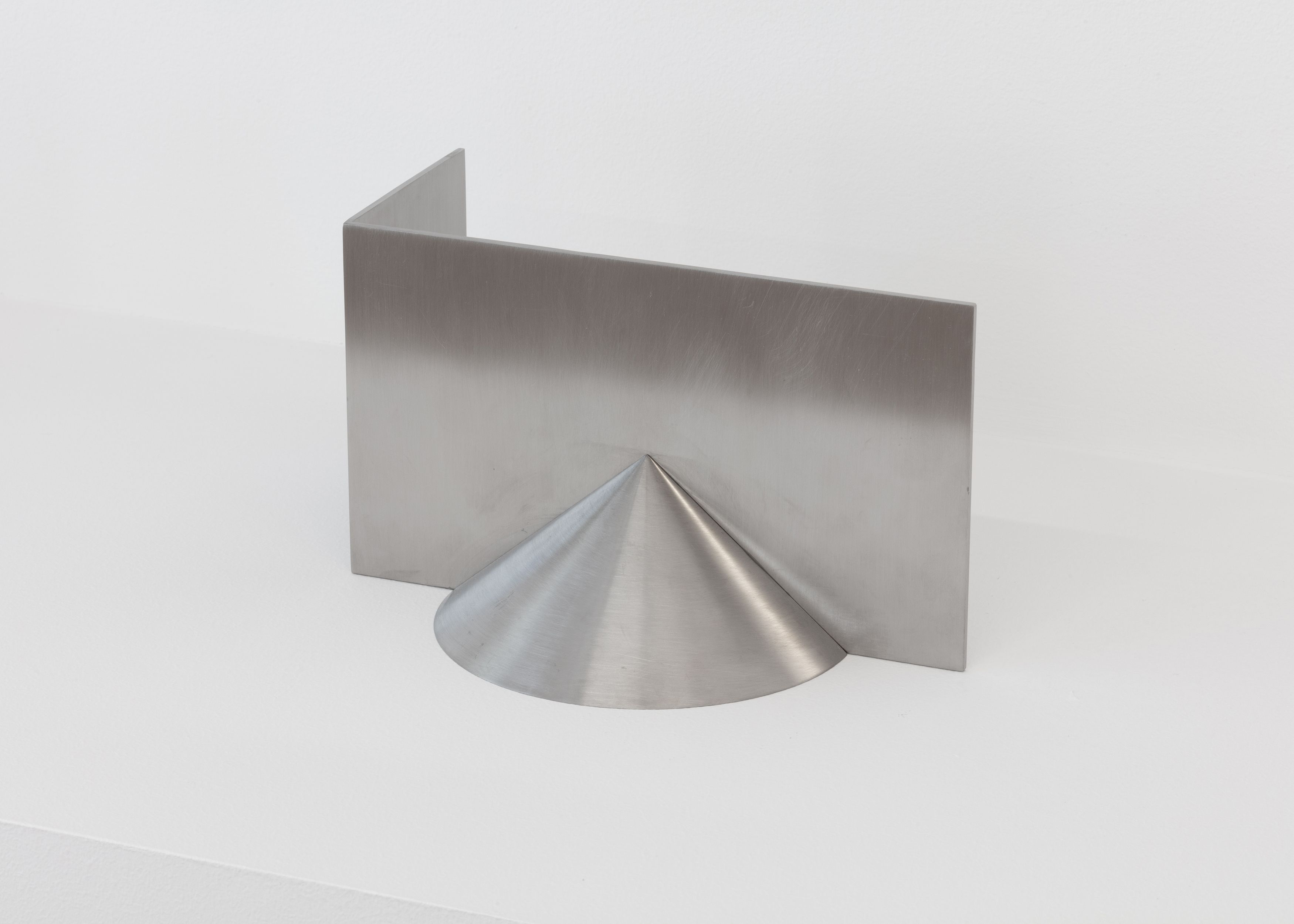 Stephen Lichty, Form 1, 2021, stainless steel, 4 x 7 x 5 in. (10.16 x 17.78 x 12.7 cm)