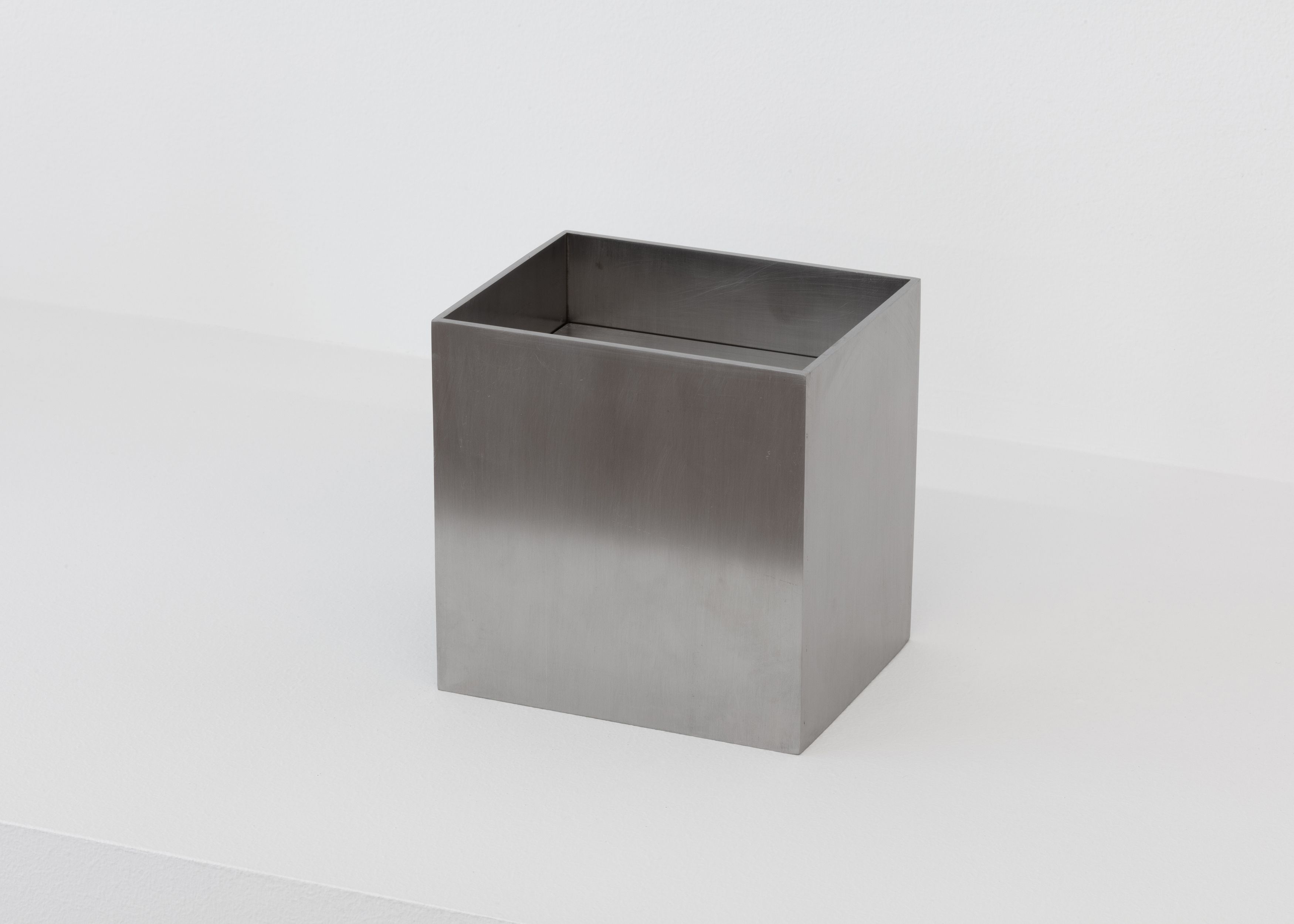 Stephen Lichty, Form 5, 2021, stainless steel, 4 x 4 x 3 in. (10.16 x 10.16 x 7.62 cm)