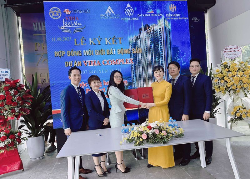 Lễ ký kết hợp đồng phân phối chính thức dự án Viha Leciva - Viha Complex 107 Nguyễn Tuân