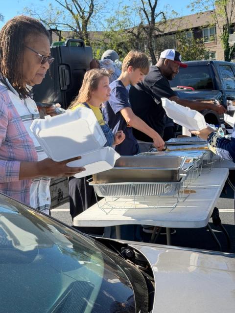 600 meals served