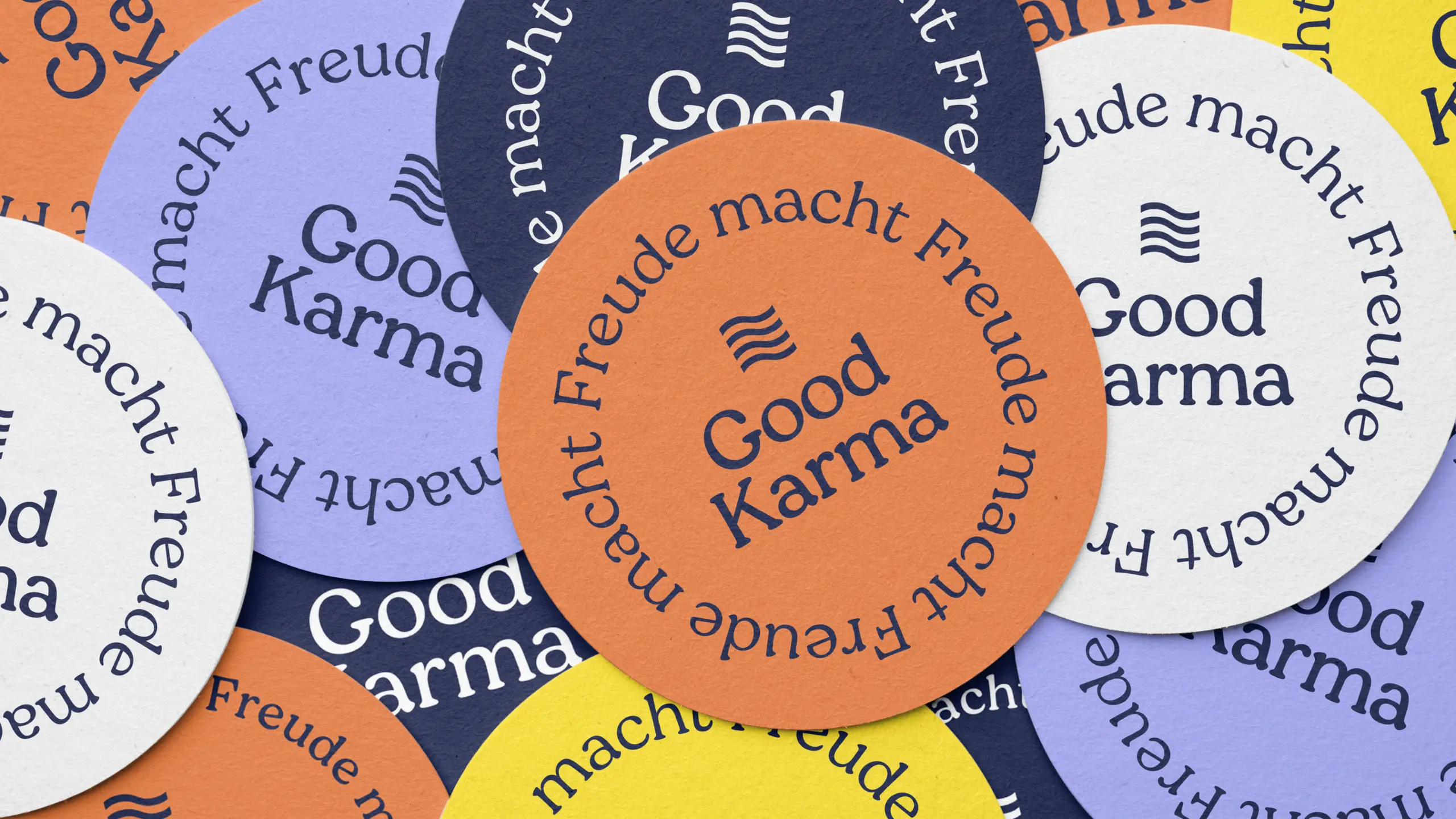 Good Karma Aufkleber in verschiedenen Farben