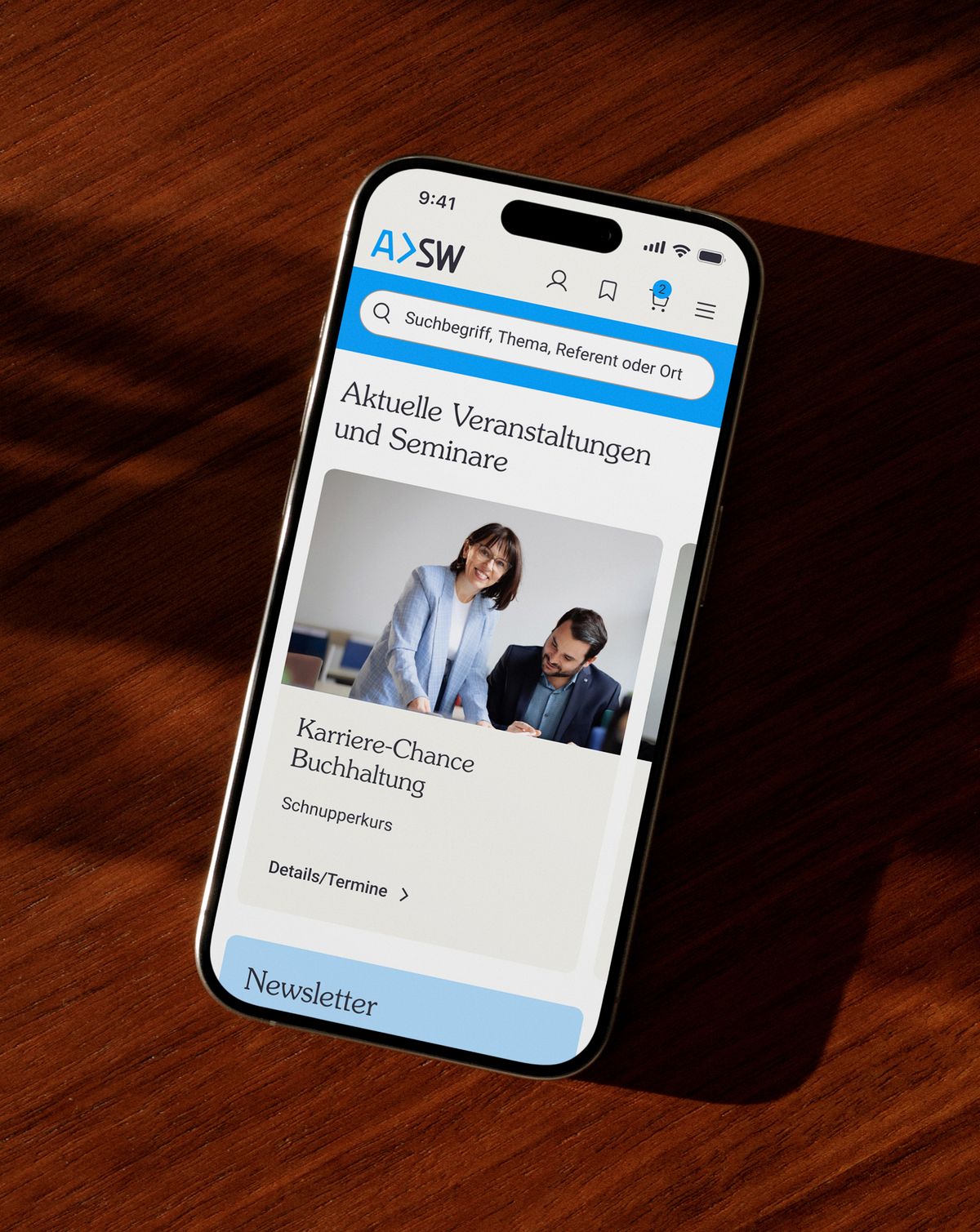 Mobile Website UI-Design der ASW Akademie auf einem Smartphone