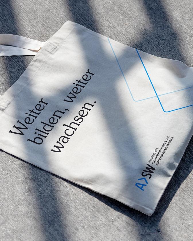 Stofftasche mit Branding und Claim der ASW Akademie