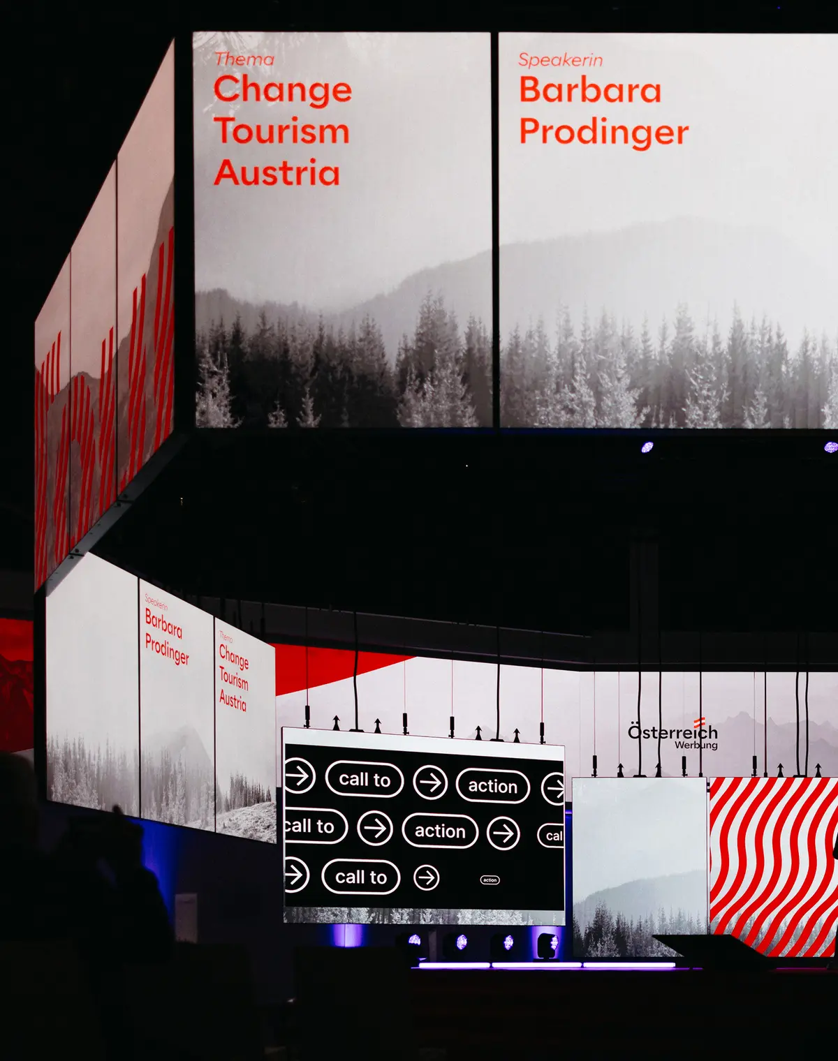 CTA-Branding auf Leinwänden auf Event