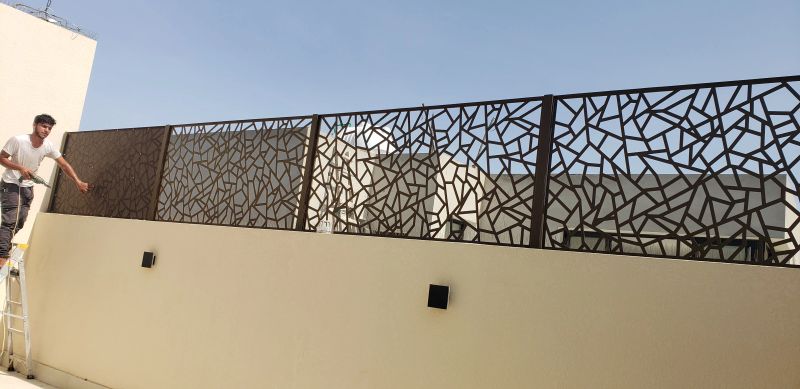 مشروع سواتر جدارية #1 بجدة - أعمال تصميم وتركيب متقنة من مؤسسة الأفق للمظلات