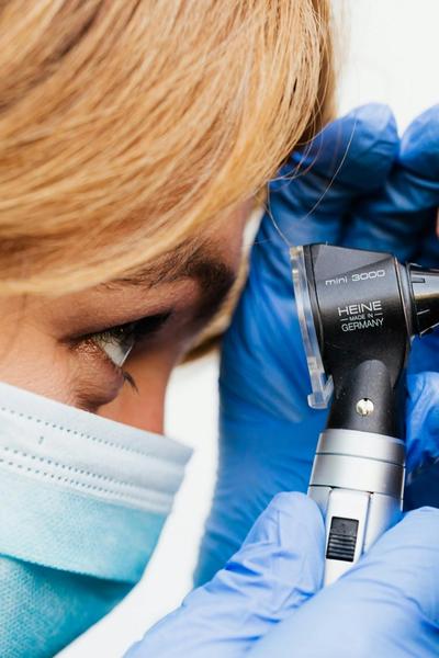 Ausų, Nosies Ir Gerklės Ligos