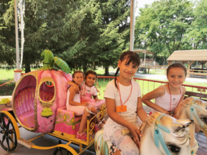 Hungarian Play Hub helps build relationships