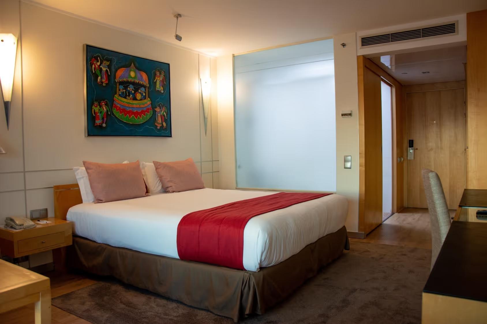 Double room at the VIP Executive Entrecampos Hotel