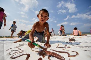 INTERVIEW – Art Aktivista uses colors to fight Roma segregation