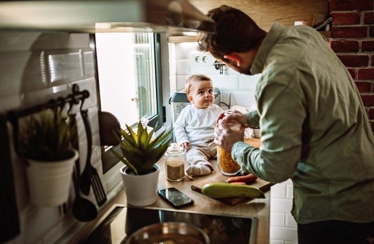 The participation of fathers in Italy - Report by ISSA Member Centre for Child Health and Development