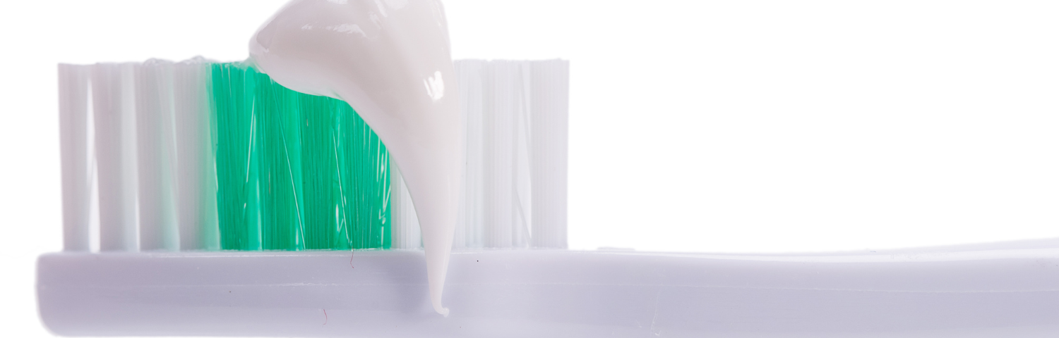 Toothpaste with or without fluoride