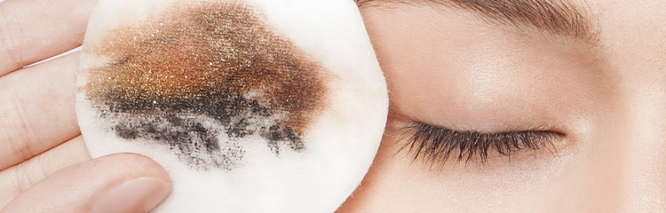 How to Remove Make-Up in 3 Simple Steps