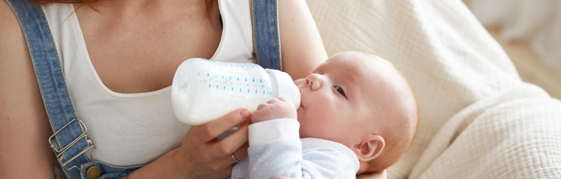 Bottle feeding with the Kassing method for babies and newborns