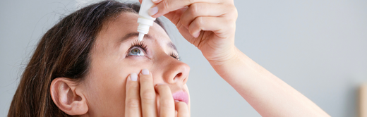 Eye drops and contact lenses: how to use them and which are compatible?