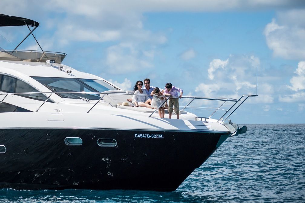 luxury private speed boat 