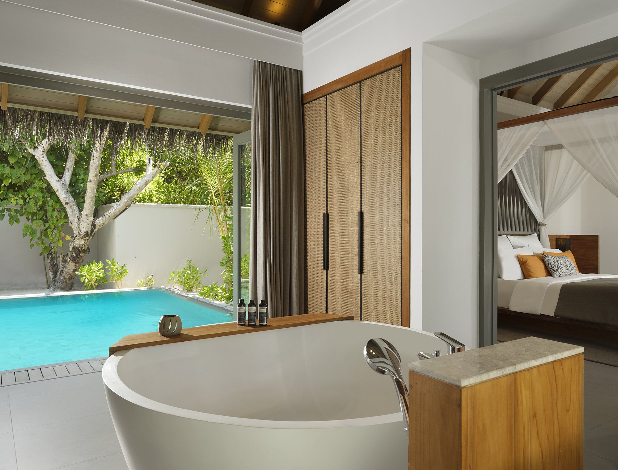 Beach Pool Villa (Bathroom)