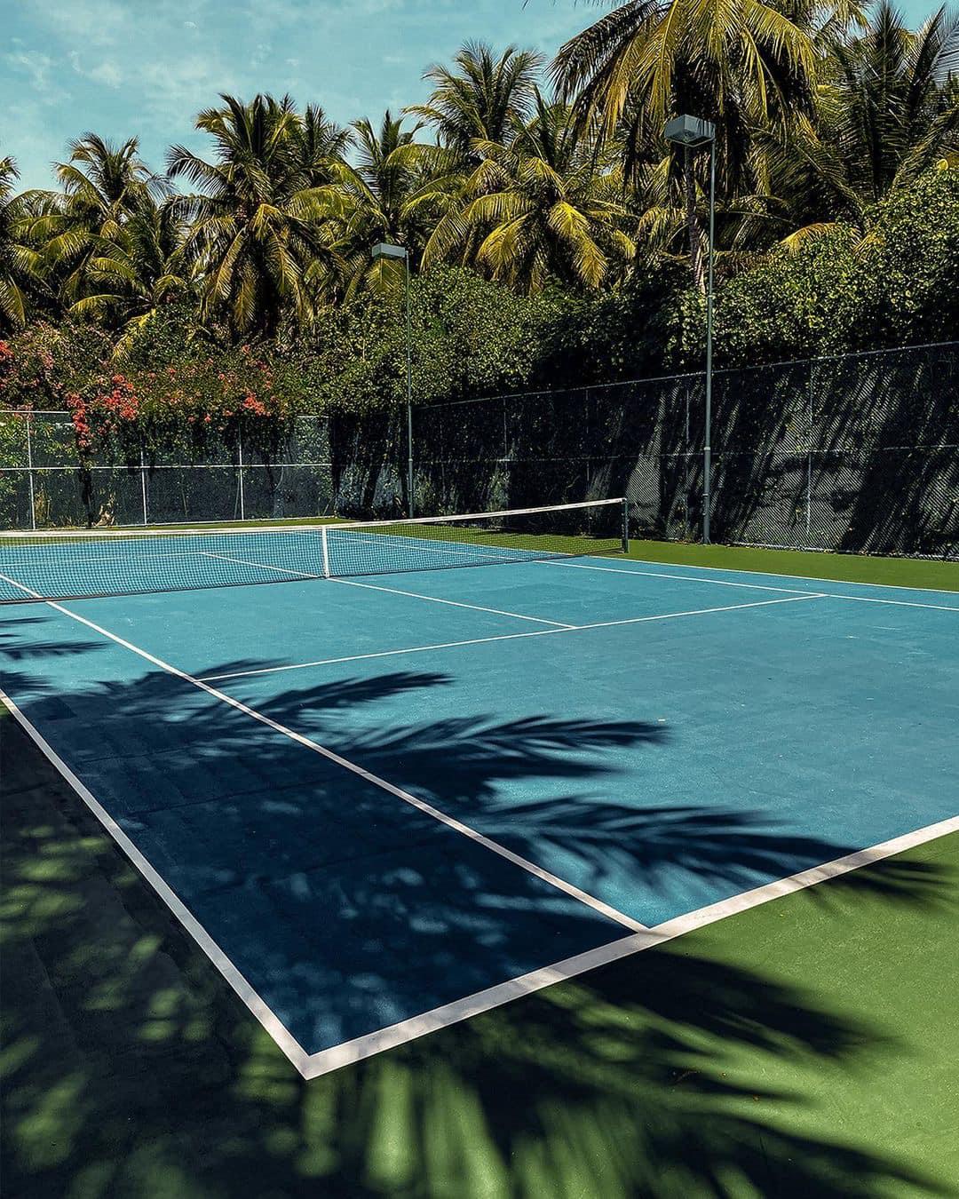 Tennis playing outdoor