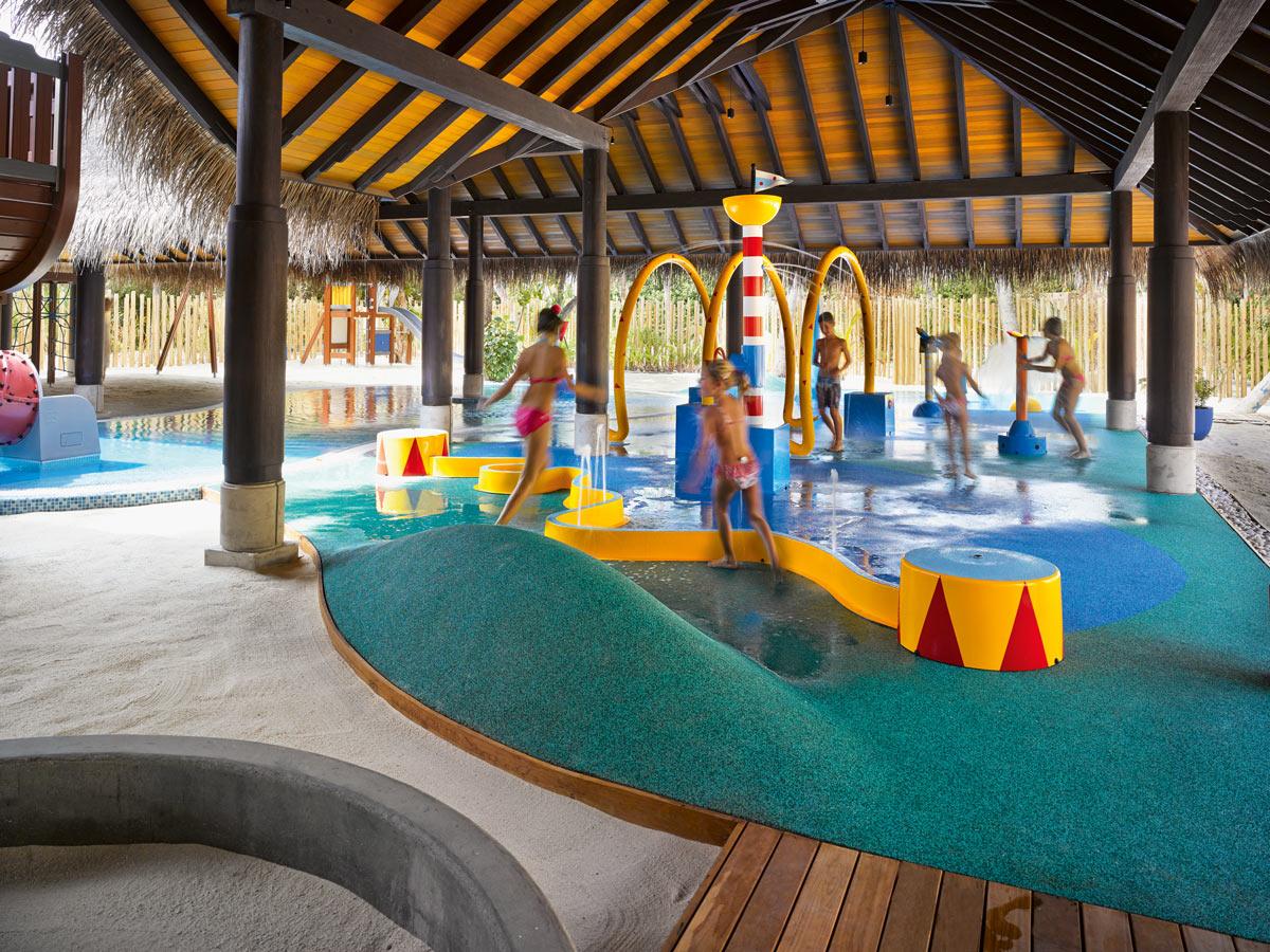 kids water splash area