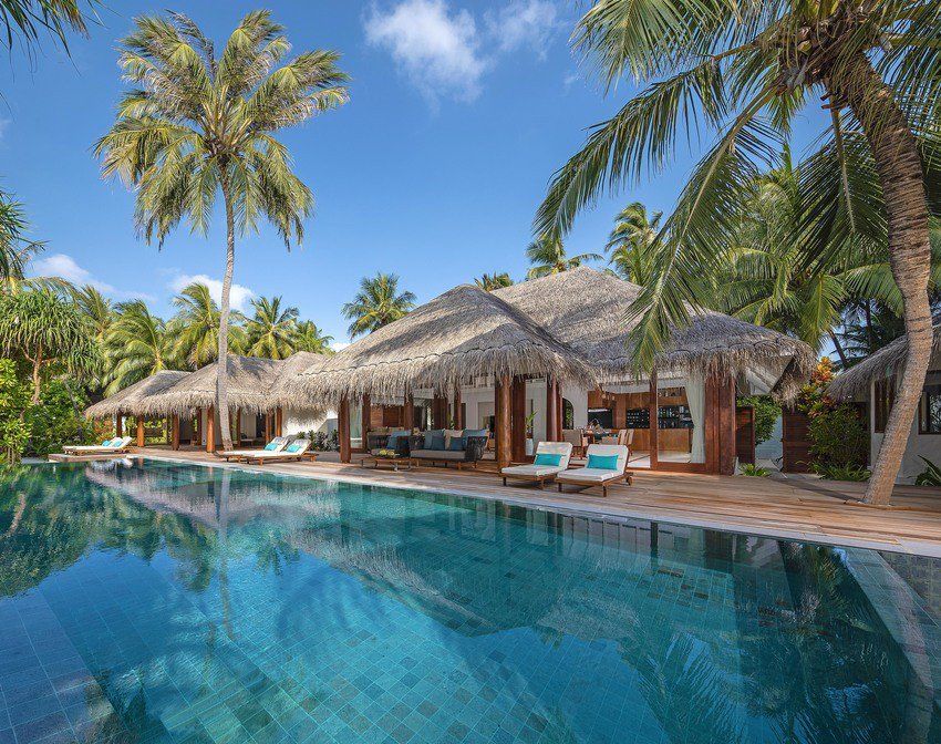 Three Bedroom Beach Pool Residence