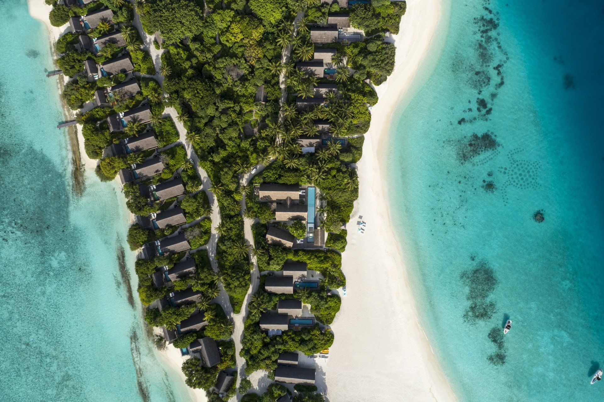 Four Seasons Landaa Giraavaru Resort Maldives