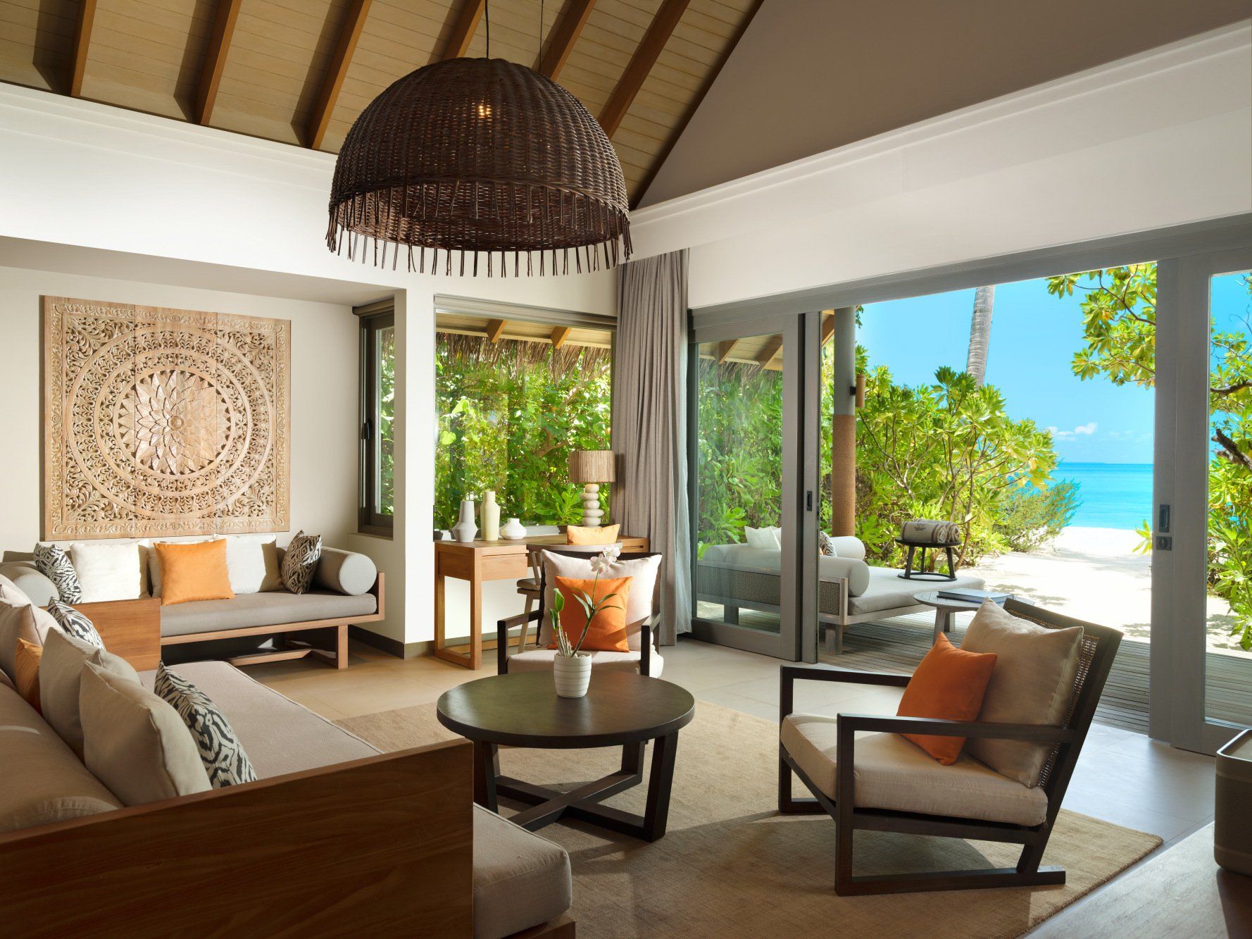 Beach Pool Villa (Interior)