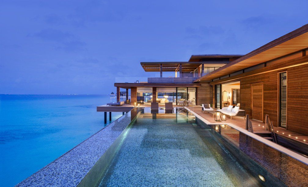 Stella Maris Ocean Villa with Pool