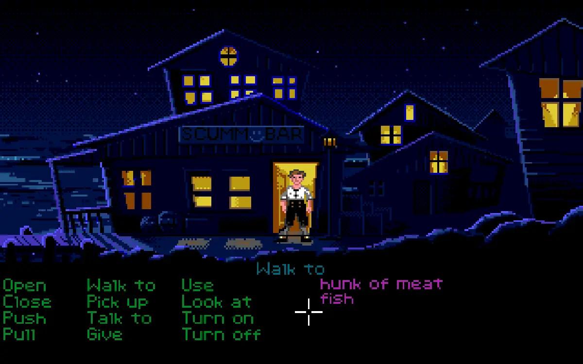 Screenshot di Monkey Island in versione Amiga davanti allo Scumm Bar.