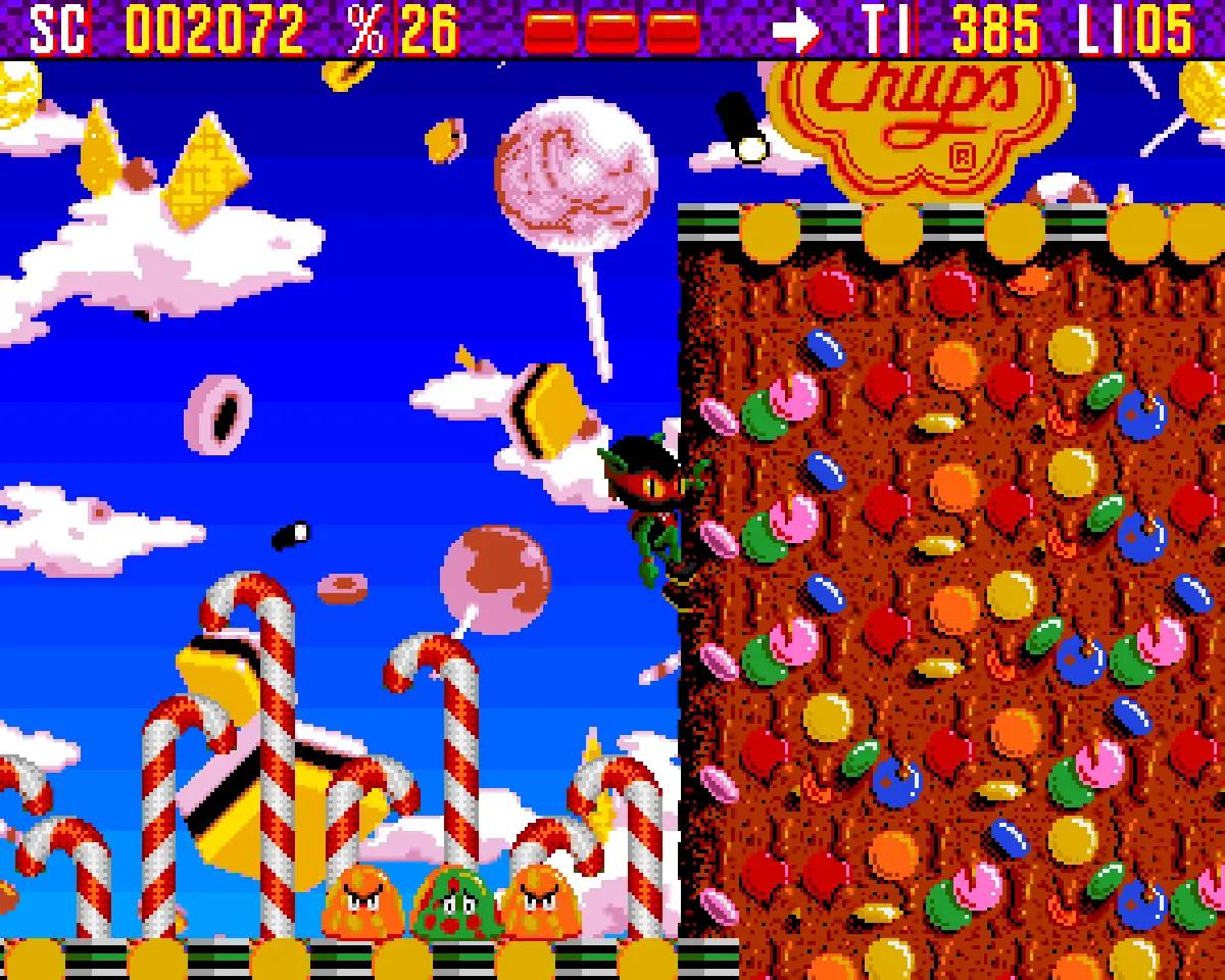Zool nella versione Amiga AGA, con fondali e oggetti più ricchi di colori nel livello dedicato ai dolci.