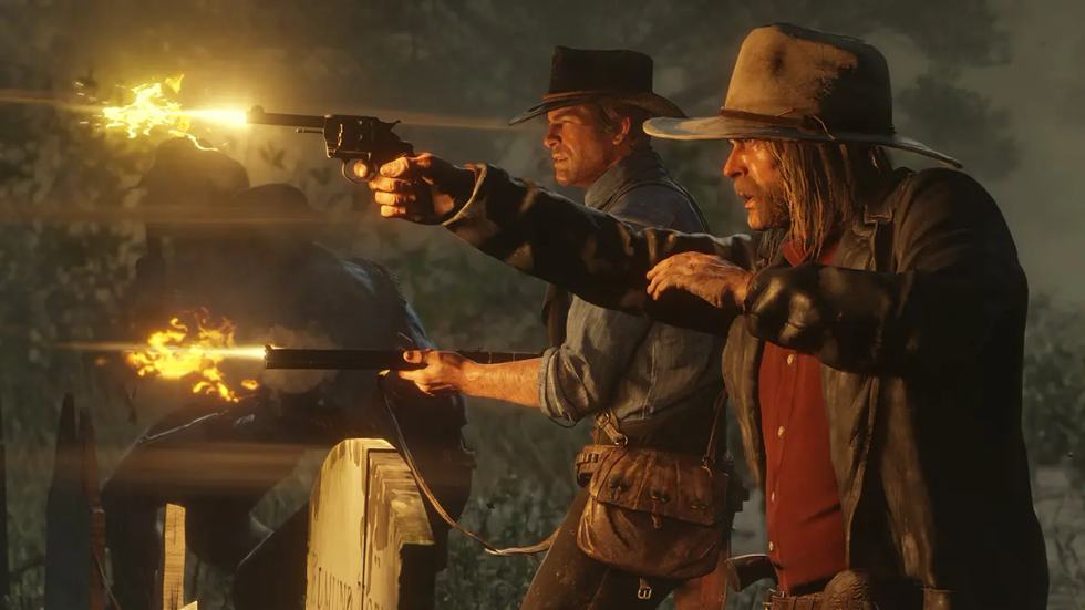 Arthur Morgan e un compagno sparano con le pistole in Red Dead Redemption 2.