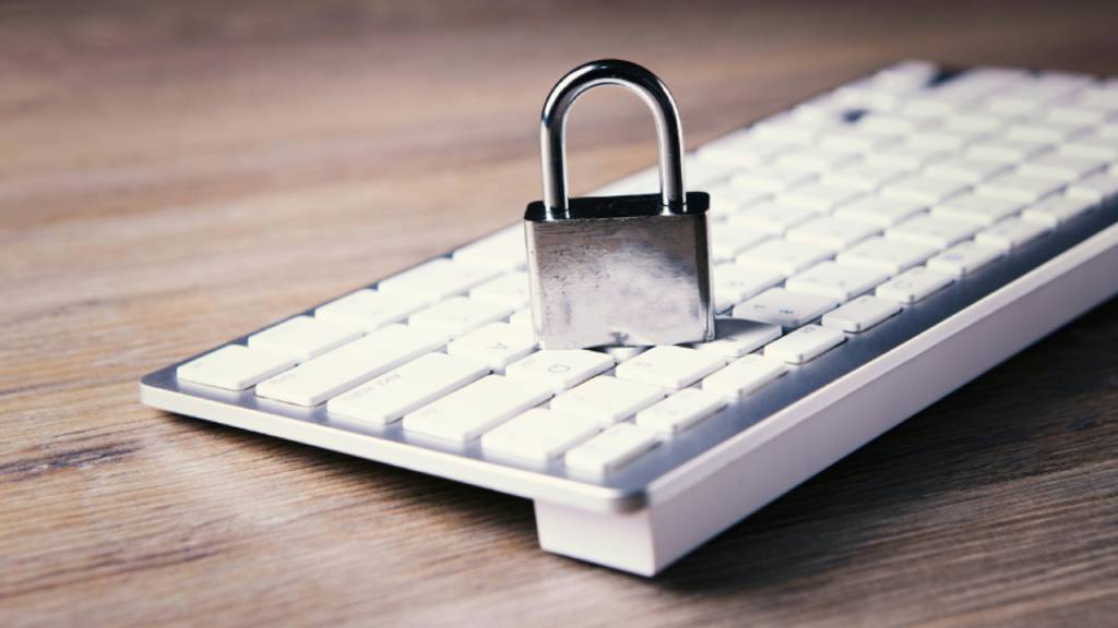 2025 Privacy Compliance Checklist: What SMBs and Manufacturers Need to Know