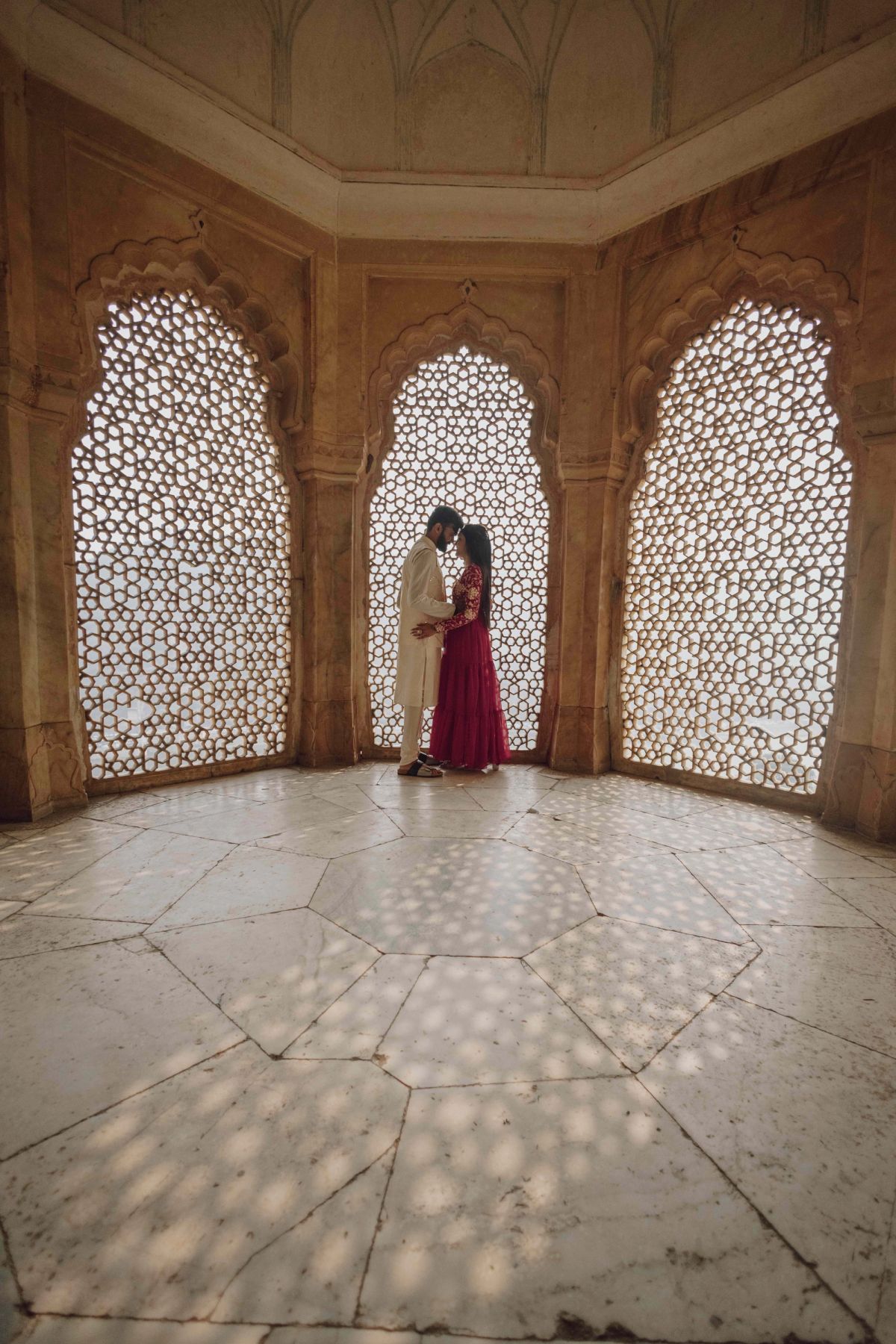Riwaayat by Nayan Bhatti