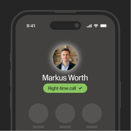 Proactive Upsell Outreach at the Right Moment feature illustration
