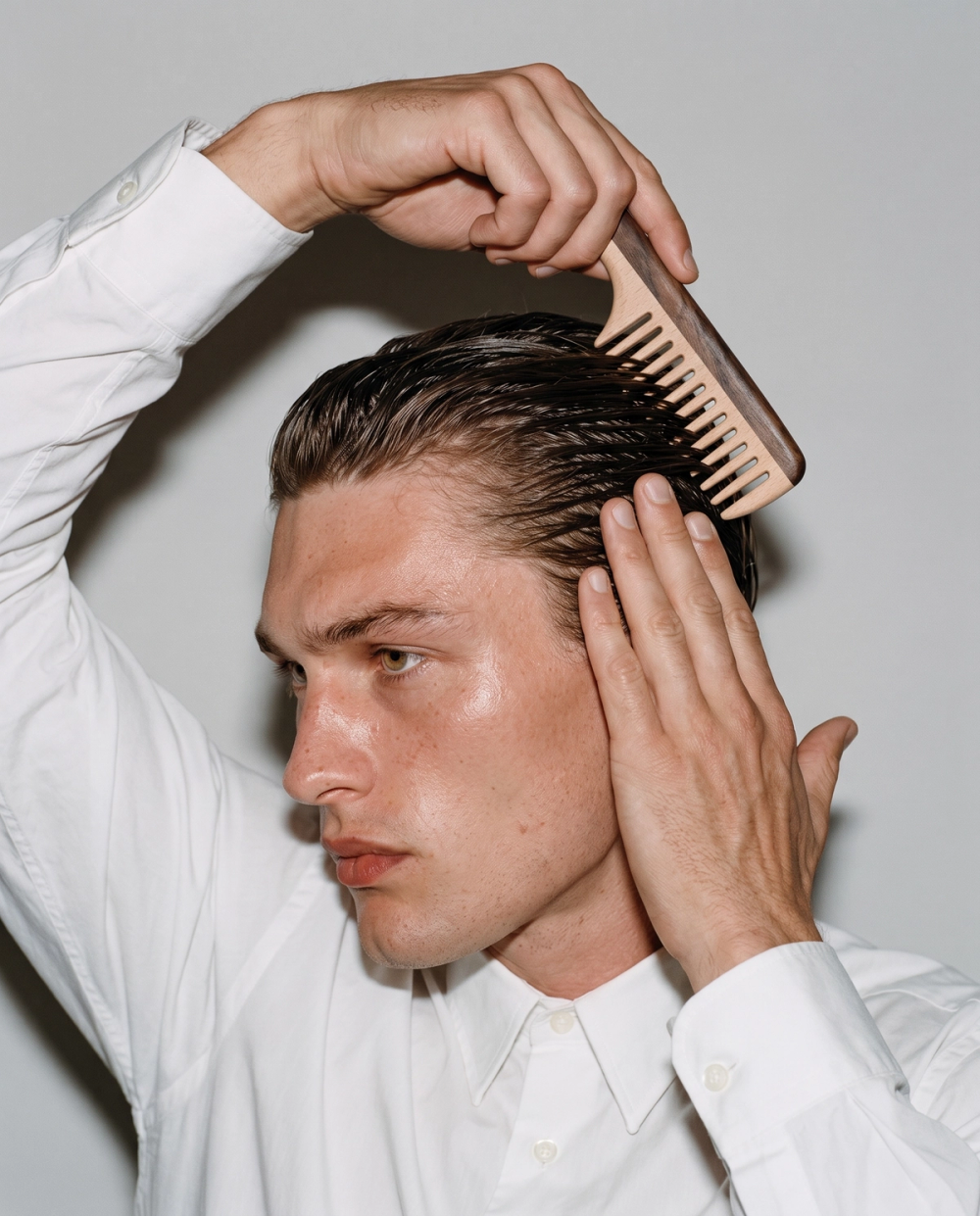 Leo — product photo 2