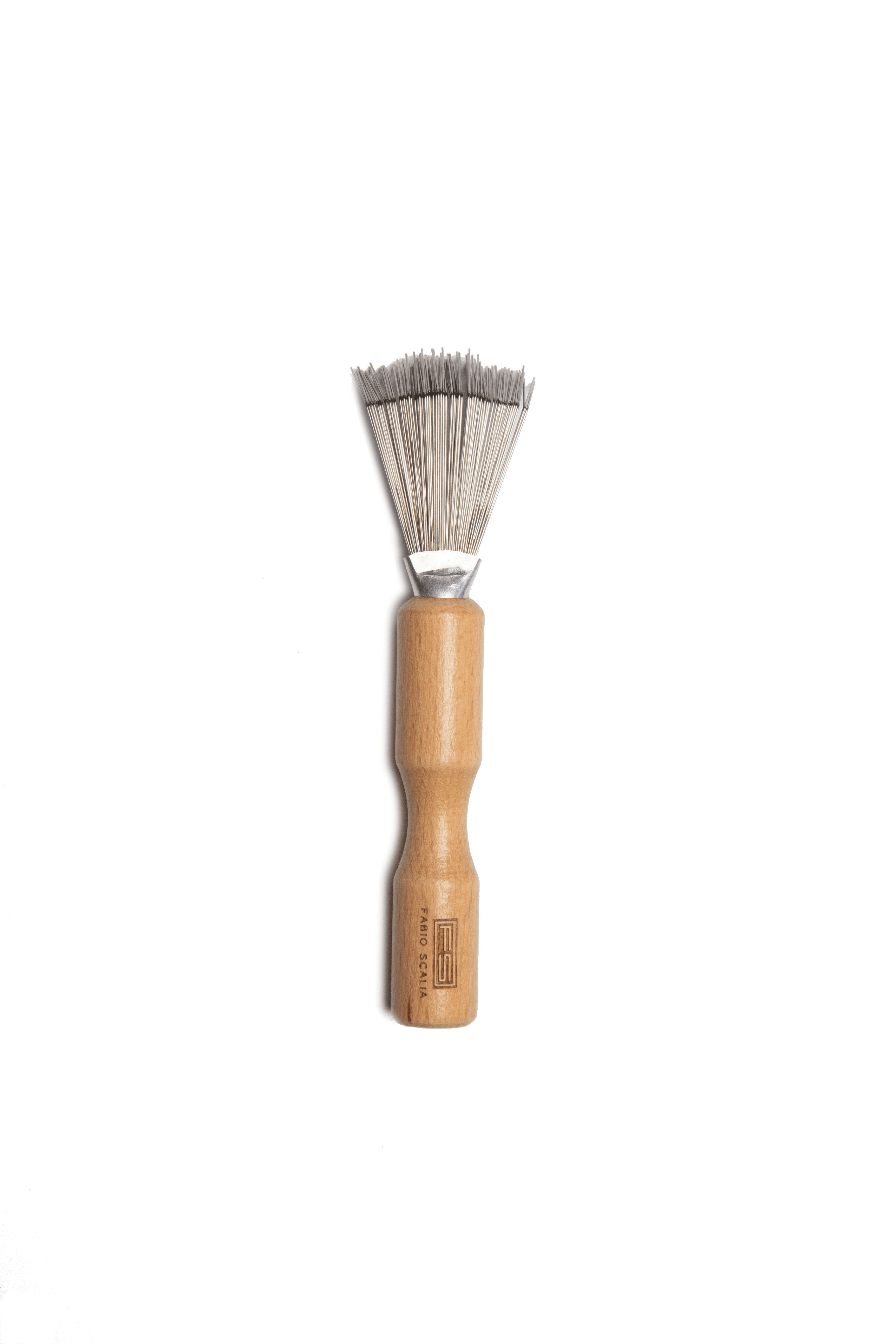 Ciccio fan-shaped brush cleaner with wood handle