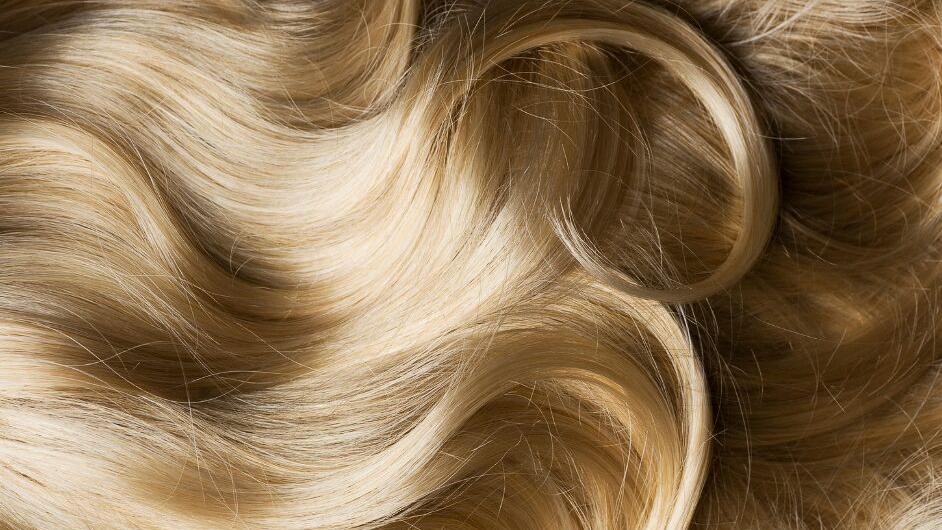 Balayage vs. Highlights: Which is Best for Your Hair?