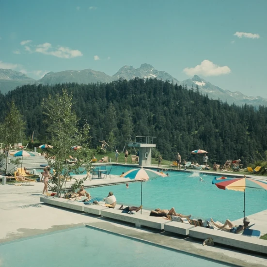 Snapshot: Summer at the swimming pool, circa 1963
