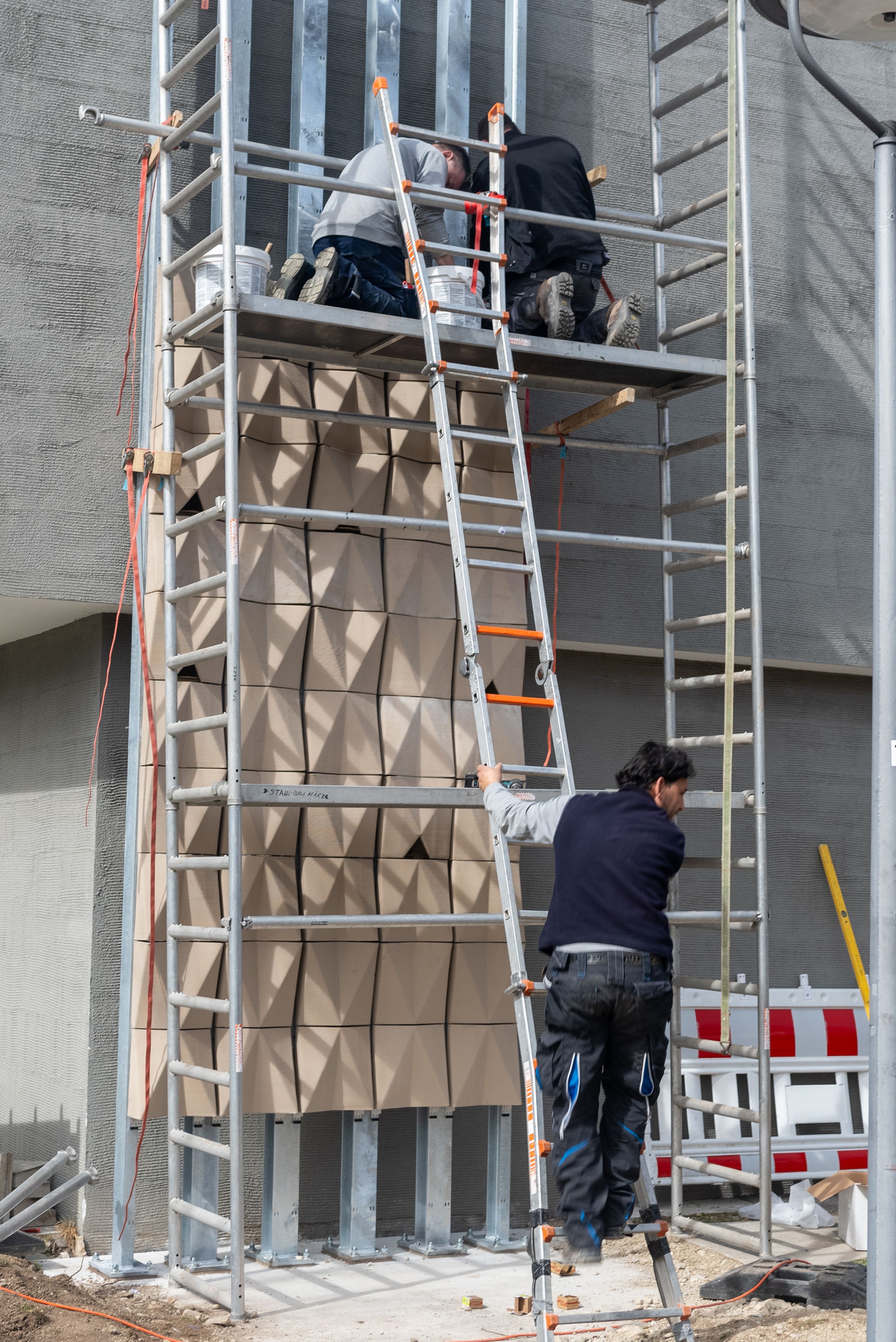 ECOLOPES Facade NEuperlach NEBourhoods Südpolstation Biodiversity Multispezies