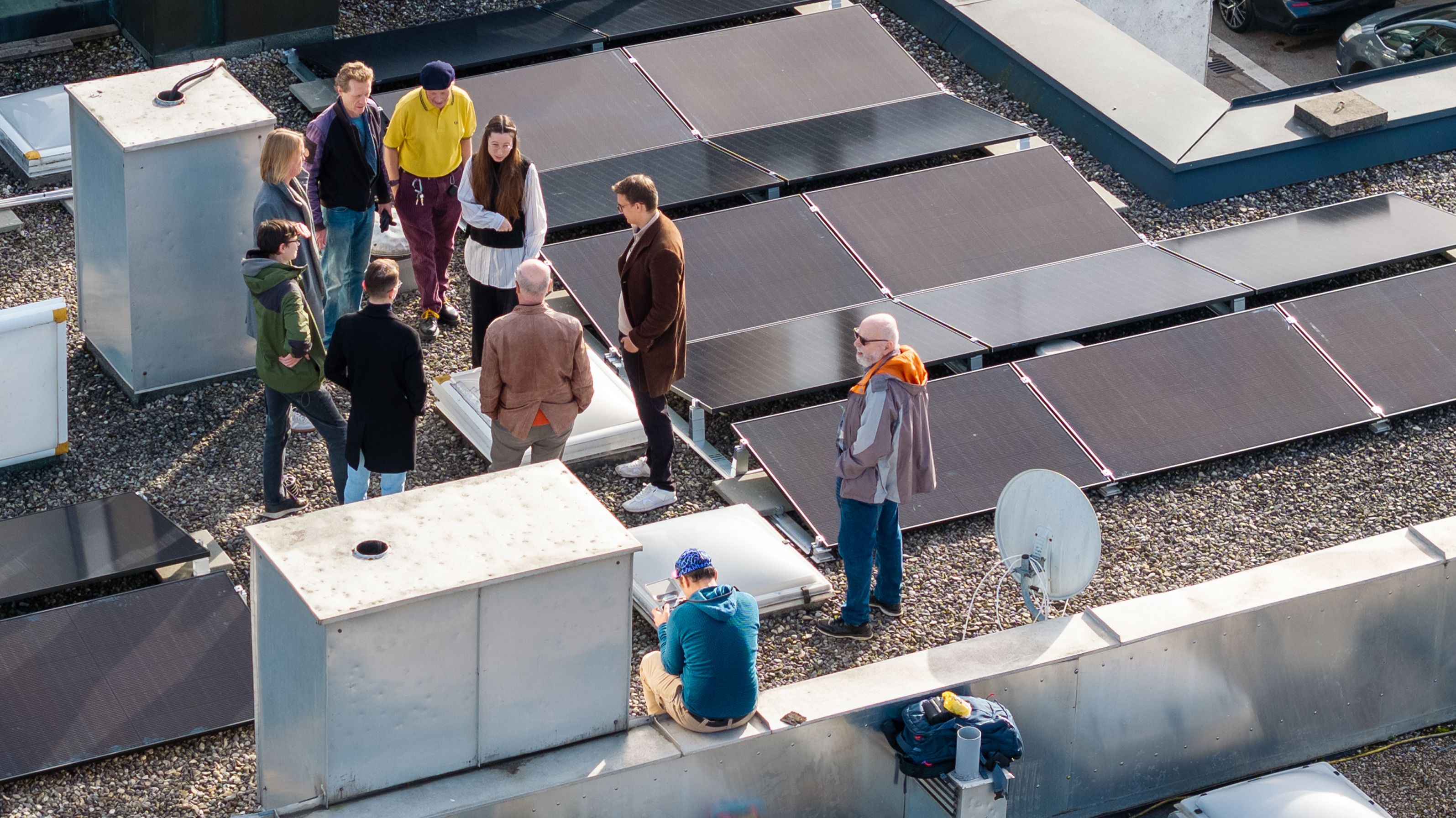 Energiegemeinschaften München: Installation der ersten PV-Module in Neuperlach Perlacher Herz