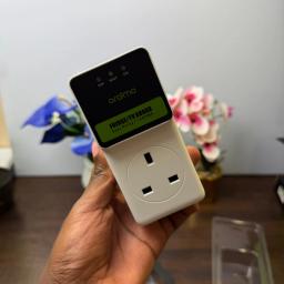 Oraimo TV & Fridge Guard – Voltage Protector with Surge Protection for TVs, Refrigerators & Appliances view 3