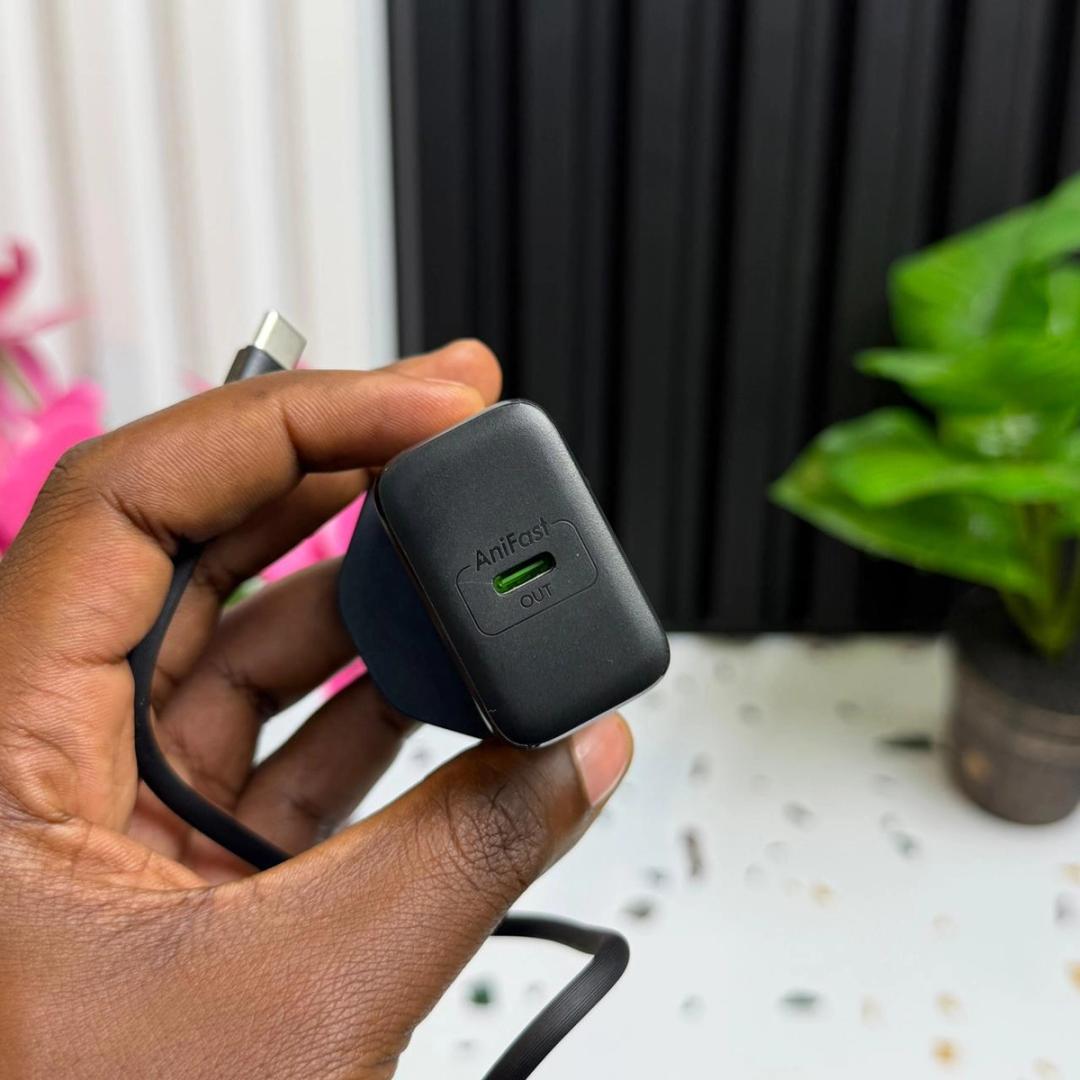 Oraimo PowerGan251 25W GaN Ultra Fast Charger + Free Type C Fast Charging Cable
