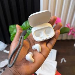 Itel BudsAir 5e Wireless Earbuds – Lightweight 3.5g, 39H Playtime, Deep Bass & Lanyard Case view 3