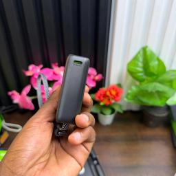 Oraimo PowerNova L11 OPB-7103C 10,000mAh Power Bank 22.5W Fast Charging with Built-in Type-C Cable view 3