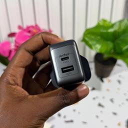 oraimo PowerGaN 33 Pro 33W GaN Wall Charger view 3
